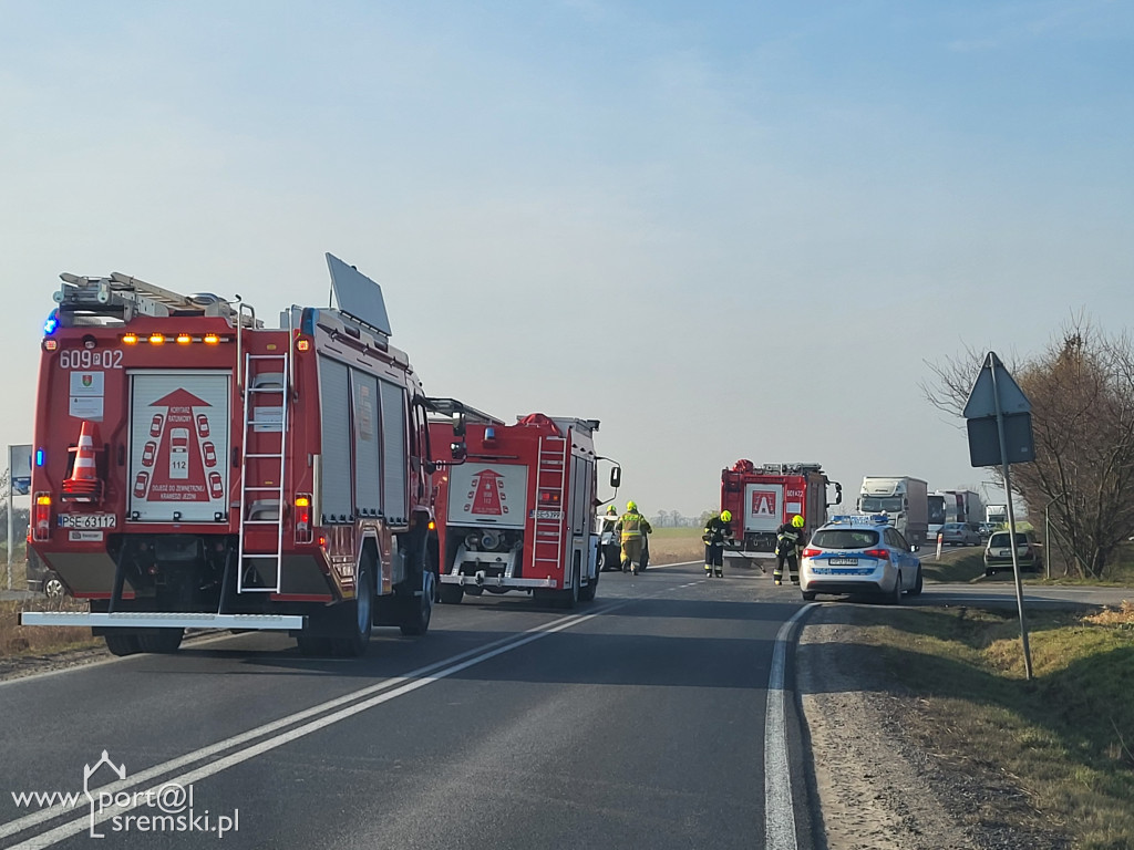 Poważna kolizja pomiędzy Czempiniem a Śremem