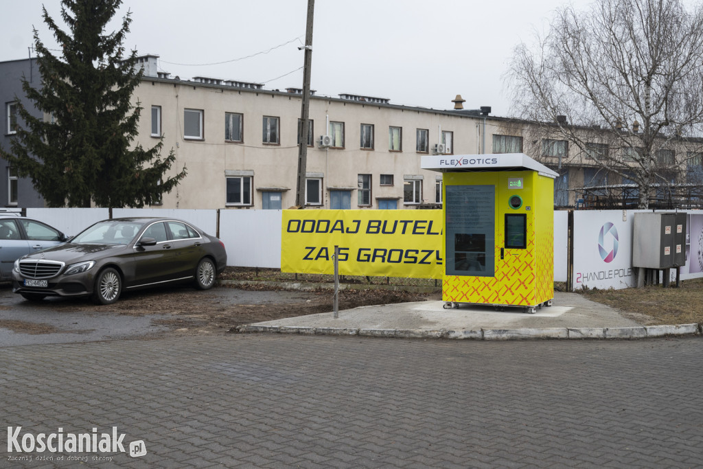 Przy Gostyńskiej stanął butelkomat