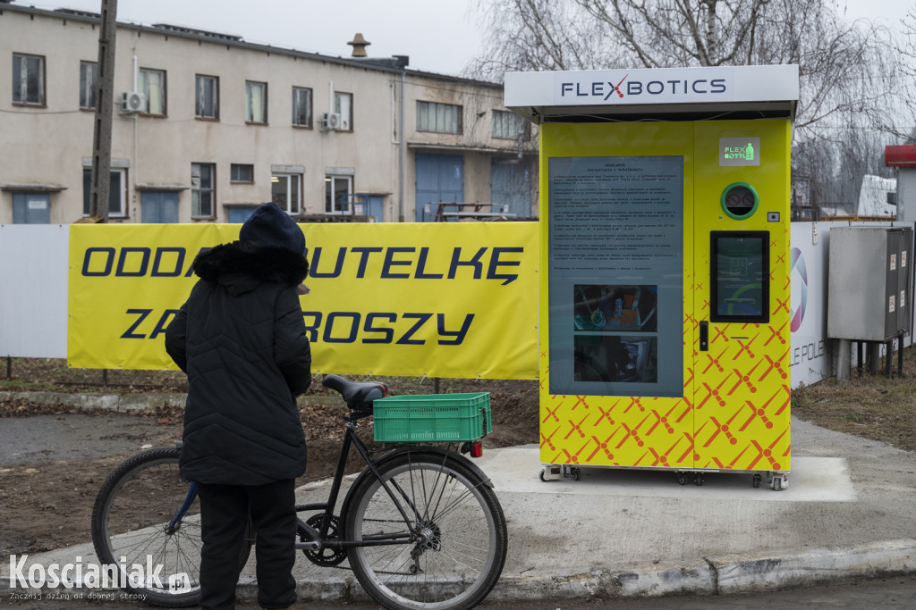 Przy Gostyńskiej stanął butelkomat