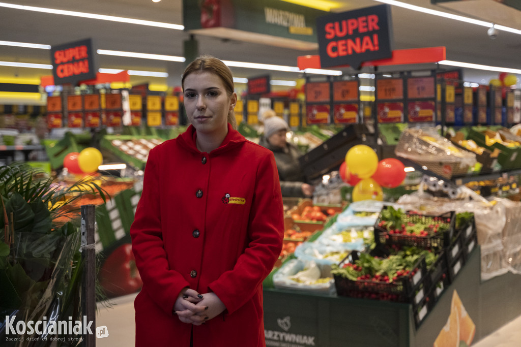 Biedronka w budynku po Tesco już otwarta