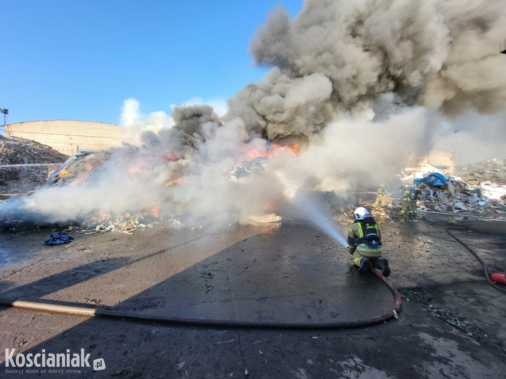 Duży pożar w zakładzie Polcopper