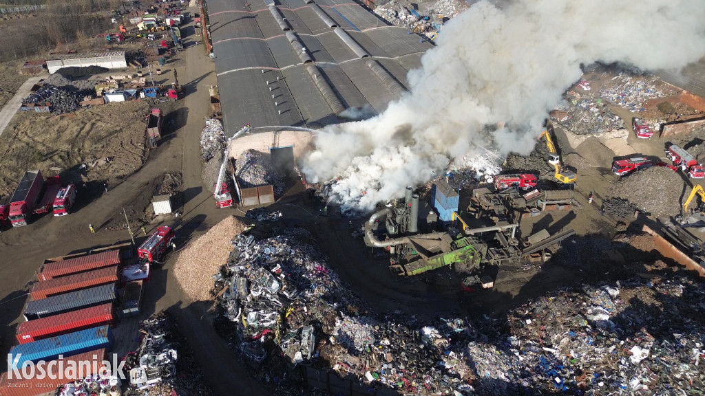 Pożar w zakładzie recyklingu w Przysiece Polskiej