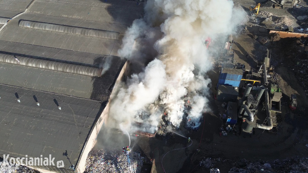 Pożar w zakładzie recyklingu w Przysiece Polskiej