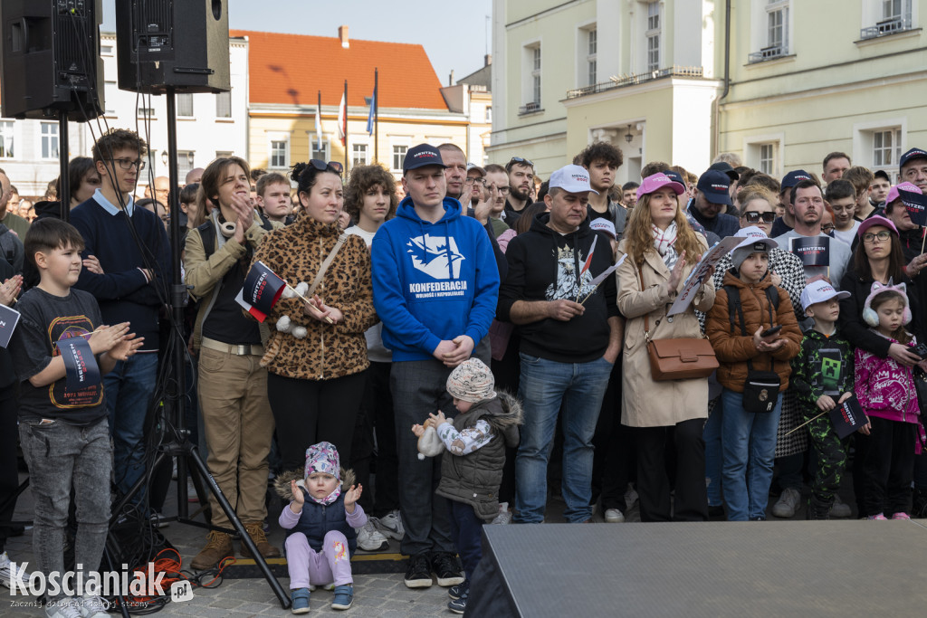 Sławomir Mentzen na wiecu wyborczym w Kościanie