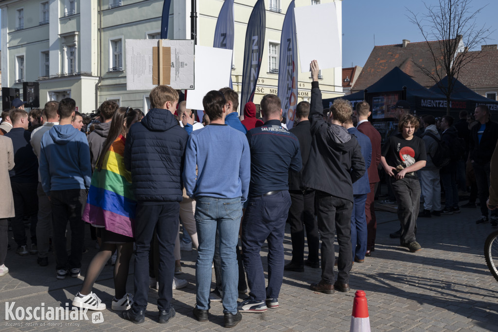 Sławomir Mentzen na wiecu wyborczym w Kościanie