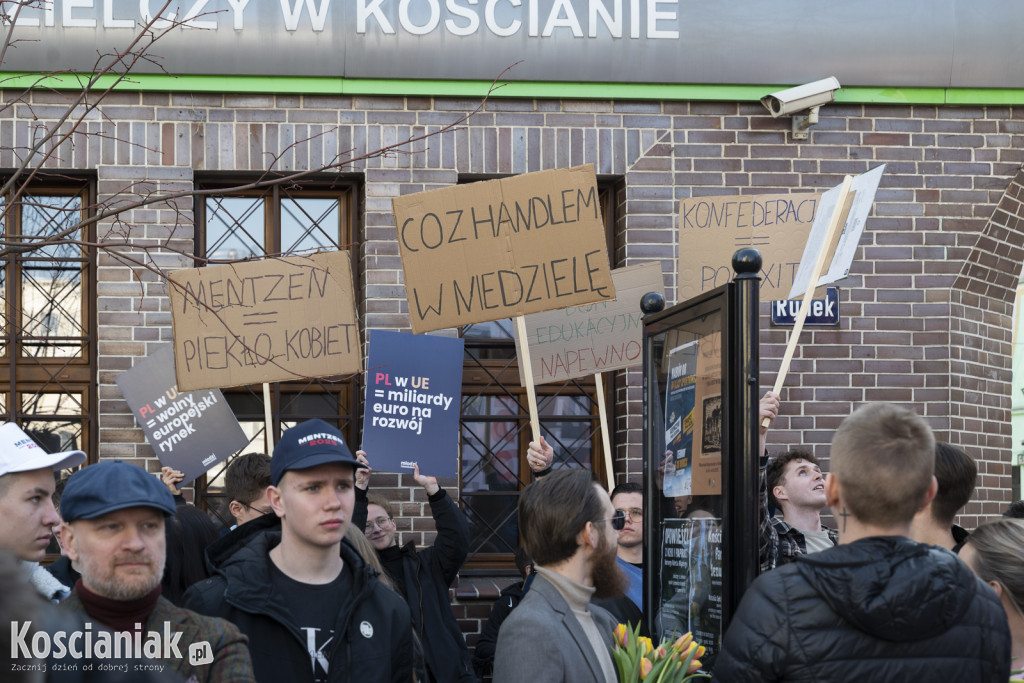 Sławomir Mentzen na wiecu wyborczym w Kościanie