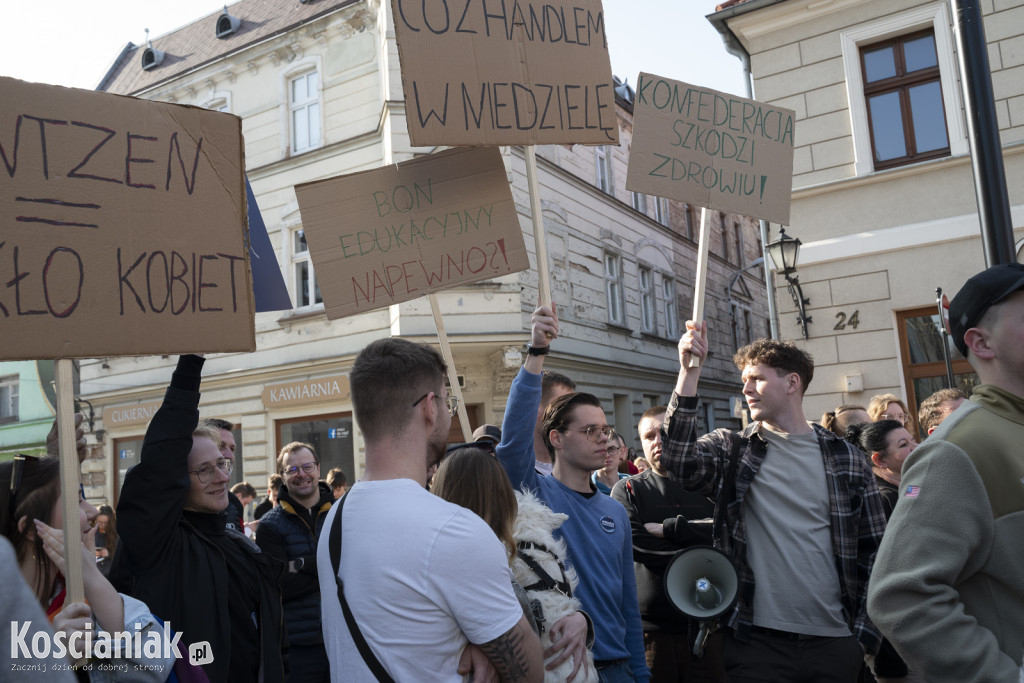 Sławomir Mentzen na wiecu wyborczym w Kościanie