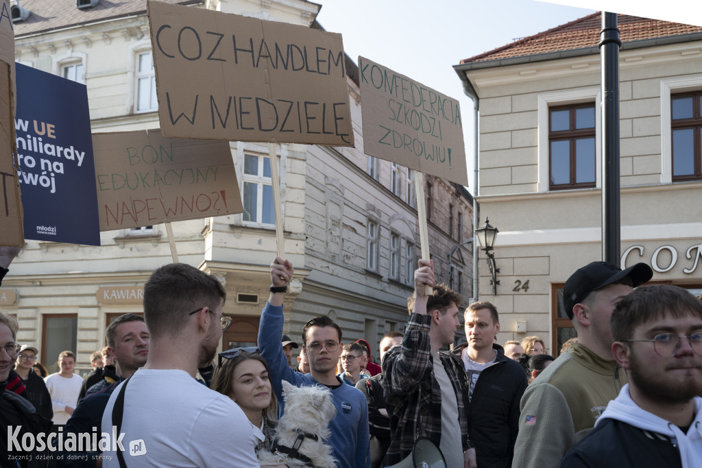 Sławomir Mentzen na wiecu wyborczym w Kościanie