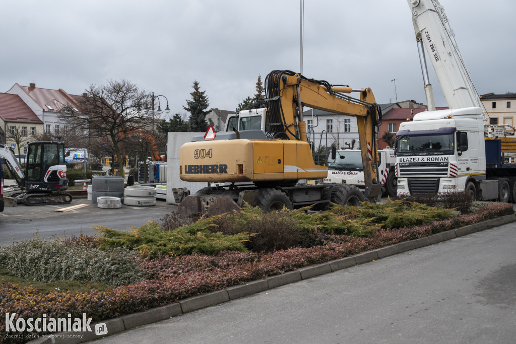 Prace na Rynku w Czempiniu