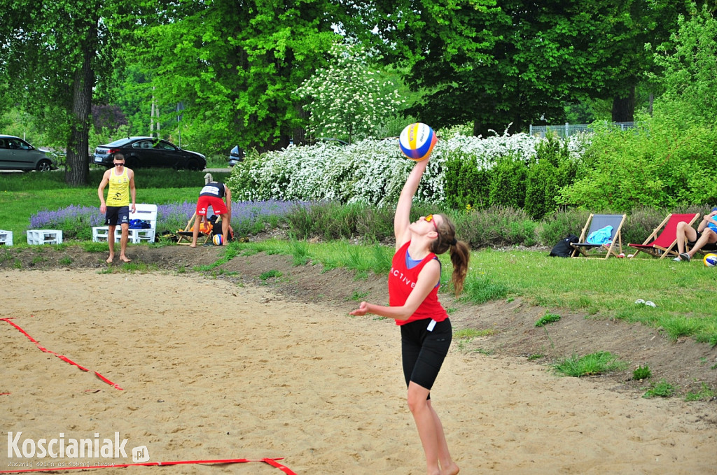 Turniej siatkówki plażowej na Łazienkach