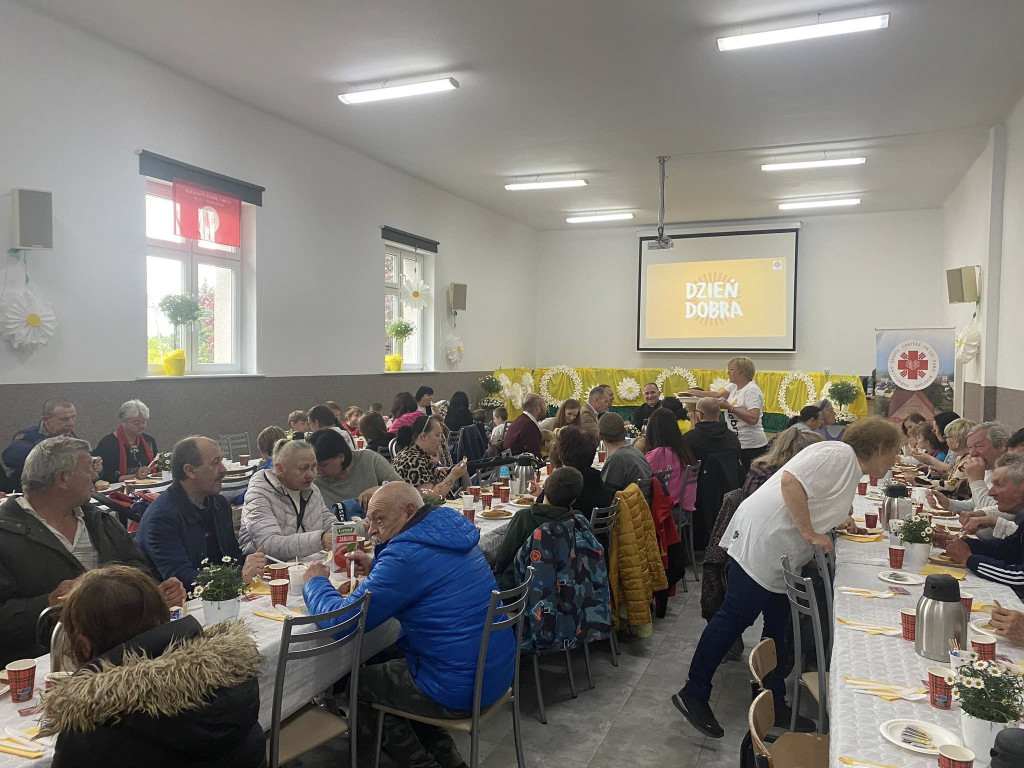 Radosne śniadanie w ramach Dnia Dobra