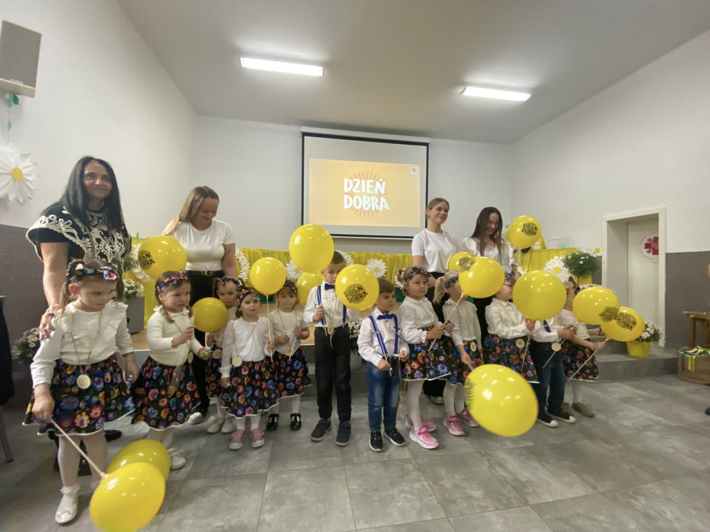 Radosne śniadanie w ramach Dnia Dobra