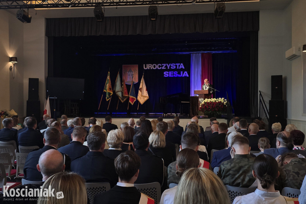 Uroczysta sesja, klucz do bram miasta i zabawa