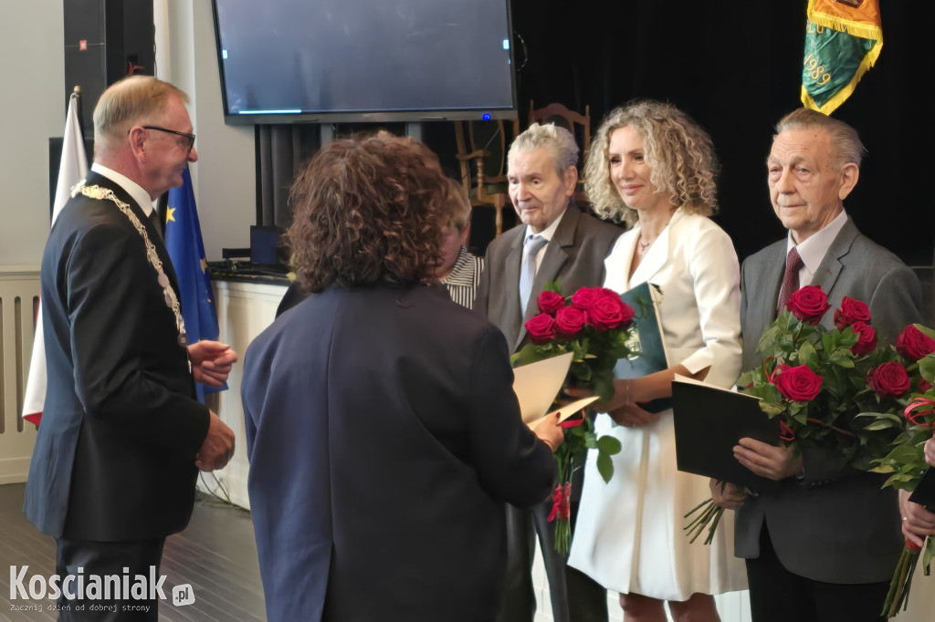 Uroczysta sesja, klucz do bram miasta i zabawa