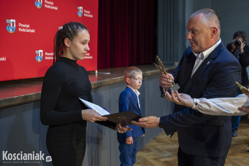 Nagrody dla sportowców od starosty kościańskiego