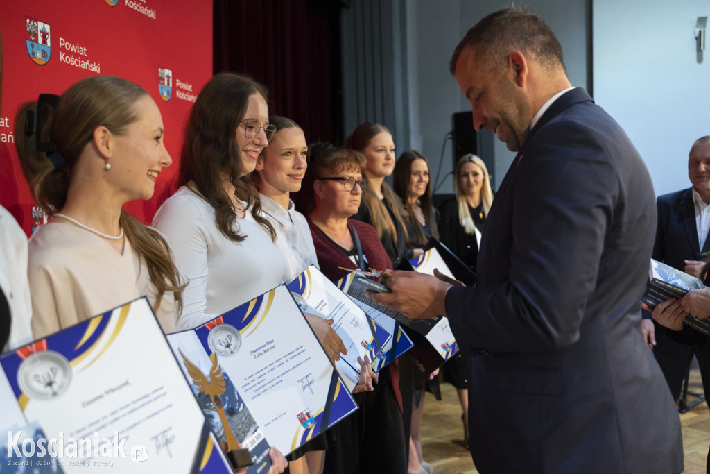 Nagrody dla sportowców od starosty kościańskiego