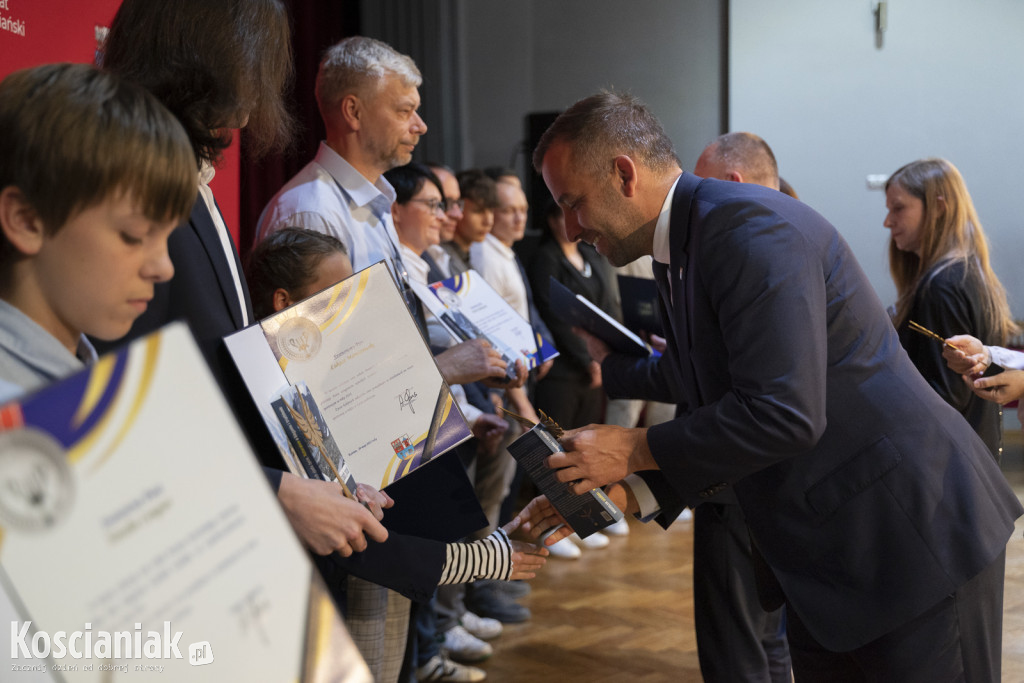 Nagrody dla sportowców od starosty kościańskiego