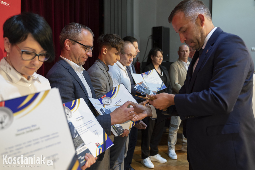 Nagrody dla sportowców od starosty kościańskiego
