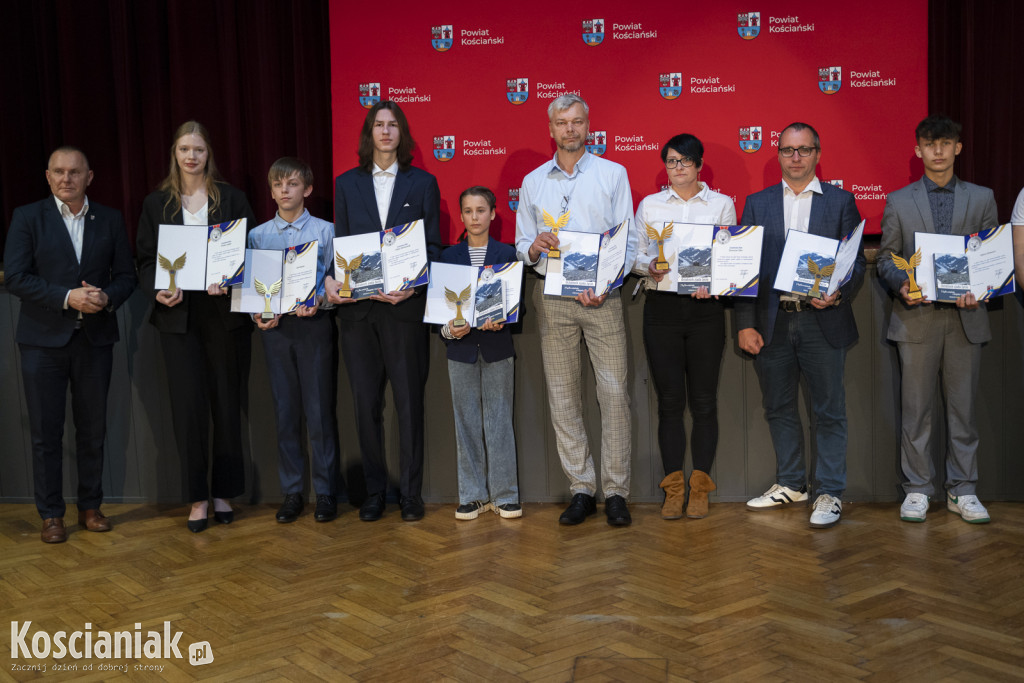 Nagrody dla sportowców od starosty kościańskiego