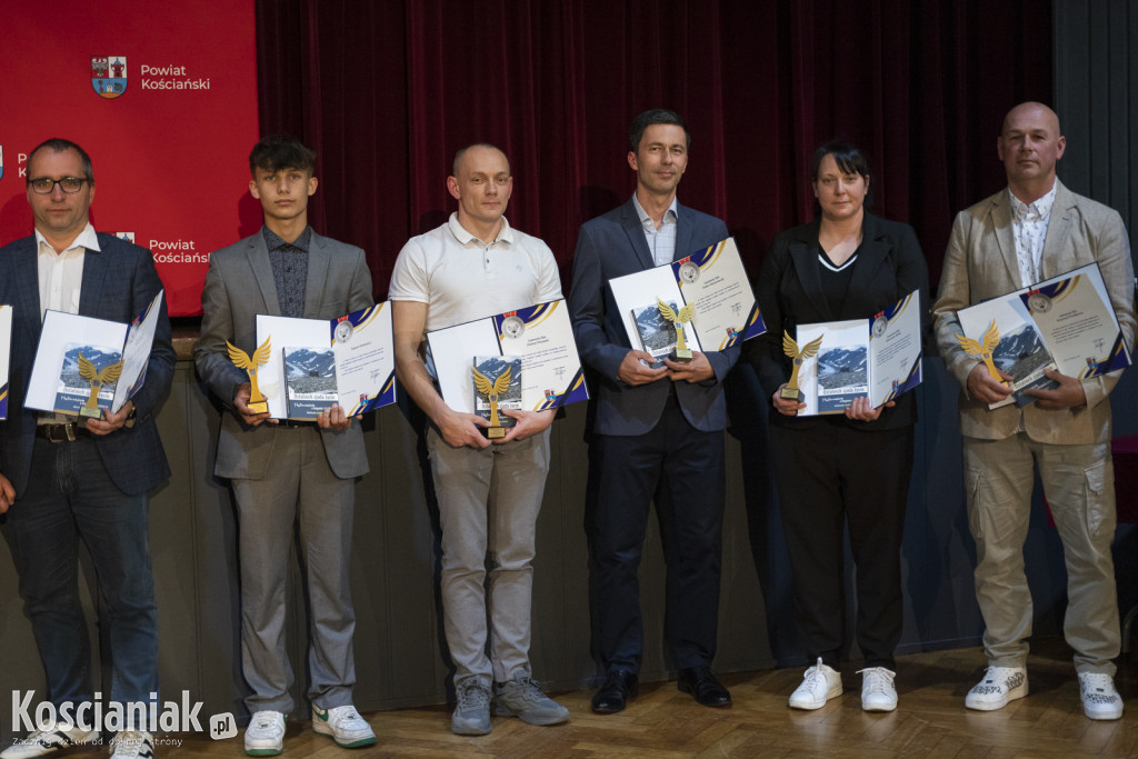Nagrody dla sportowców od starosty kościańskiego