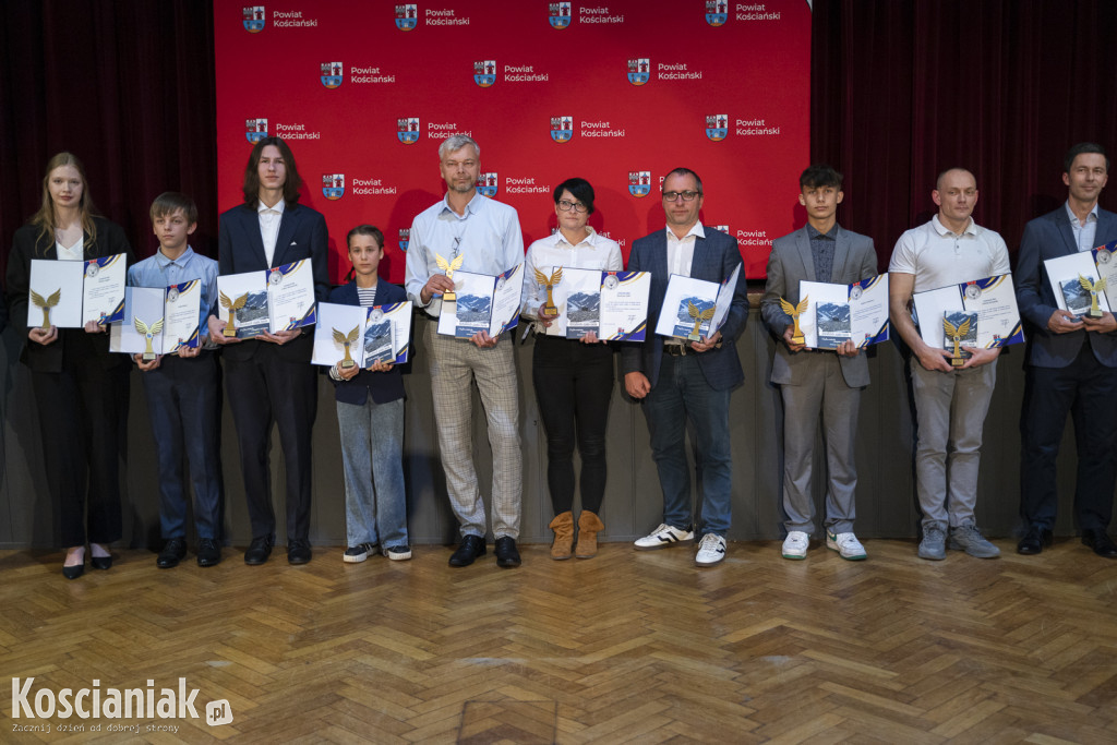 Nagrody dla sportowców od starosty kościańskiego