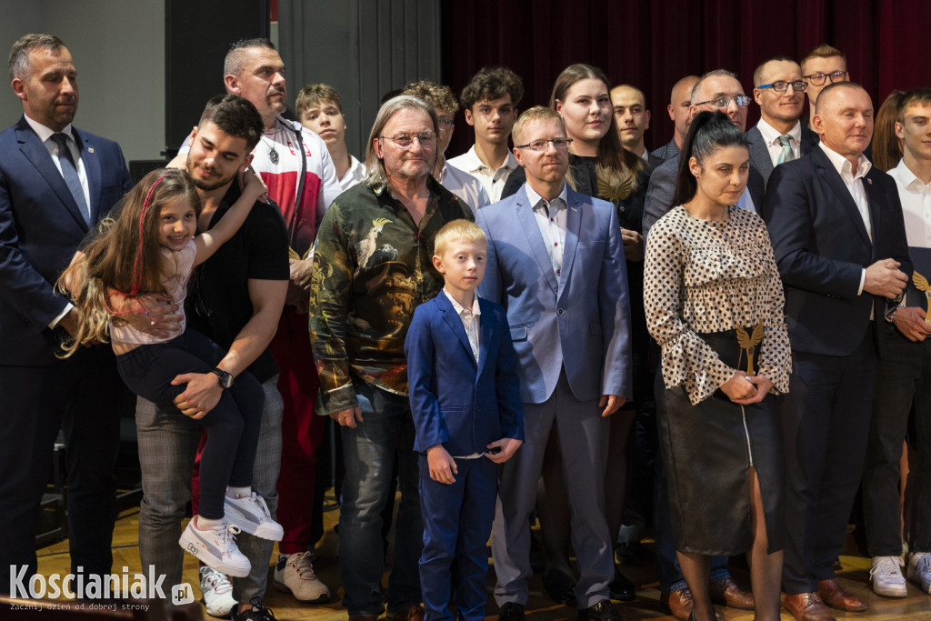Nagrody dla sportowców od starosty kościańskiego