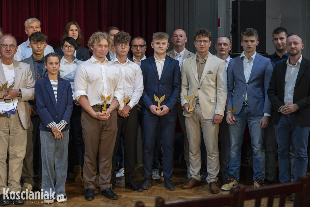Nagrody dla sportowców od starosty kościańskiego