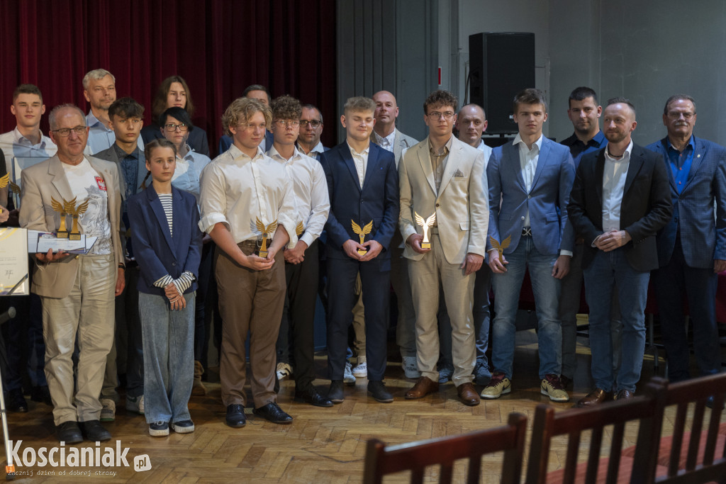 Nagrody dla sportowców od starosty kościańskiego