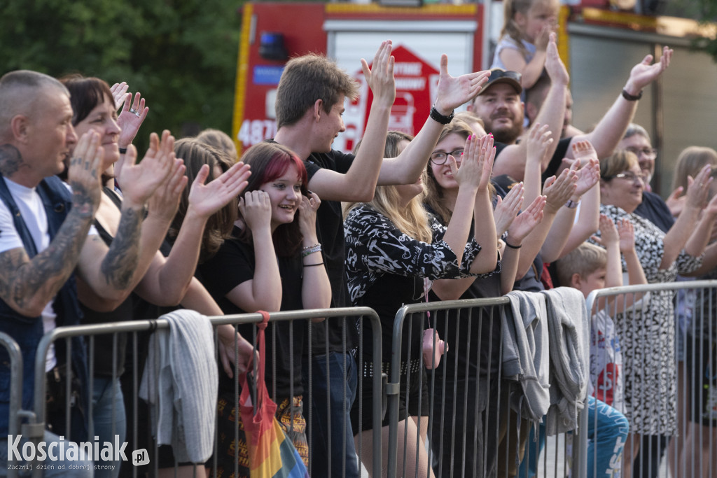 Dni Czempinia. Koncert Happysad i Mała Lady P.