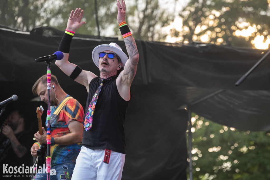 Dni Czempinia. Koncert Happysad i Mała Lady P.