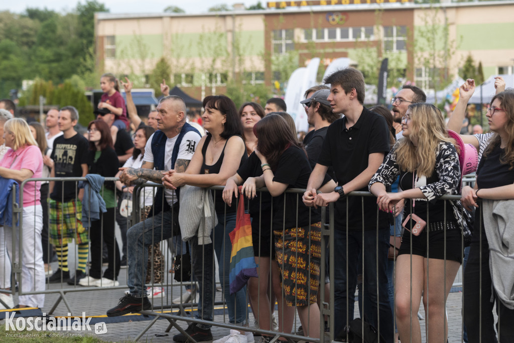 Dni Czempinia. Koncert Happysad i Mała Lady P.