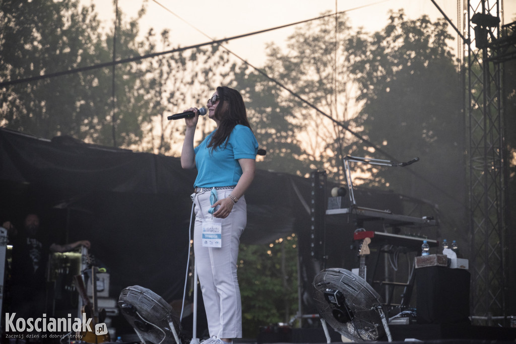 Dni Czempinia. Koncert Happysad i Mała Lady P.
