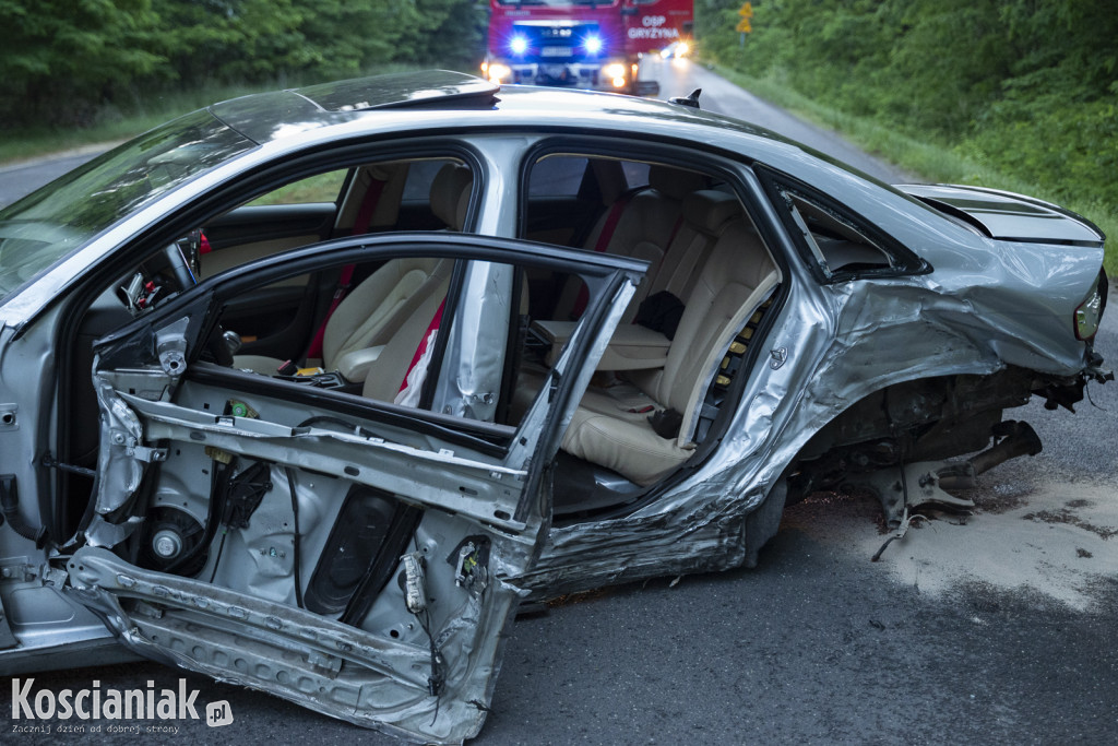 Groźny wypadek pomiędzy Gryżyną a Nowym Dębcem
