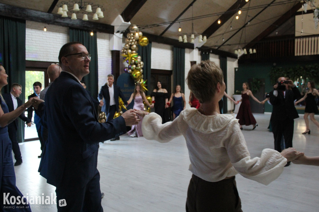 Bal Ósmoklasisty kościańskiej „Dwójki”