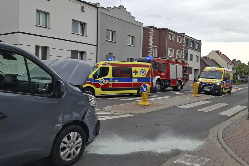 Zderzenie dwóch aut na Poznańskiej