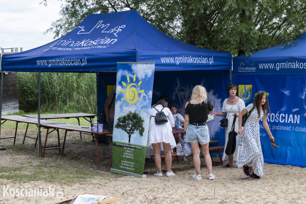 Noc Świętojańska i koncert na plaży w Nowym Dębcu