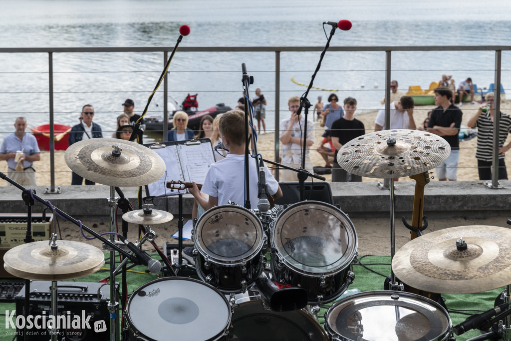 Noc Świętojańska i koncert na plaży w Nowym Dębcu