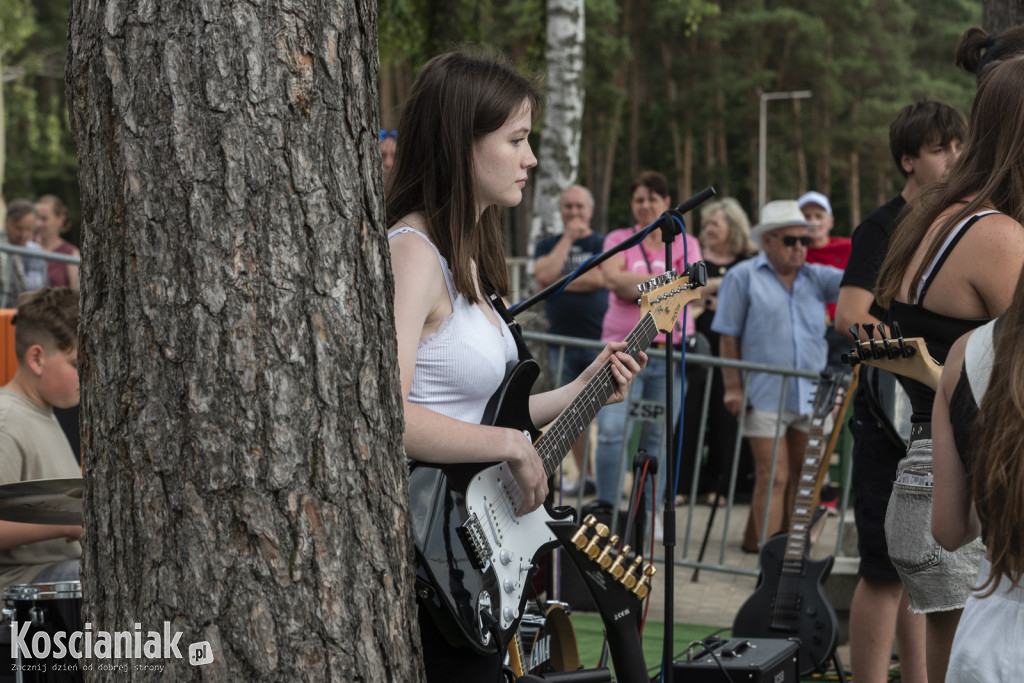 Noc Świętojańska i koncert na plaży w Nowym Dębcu