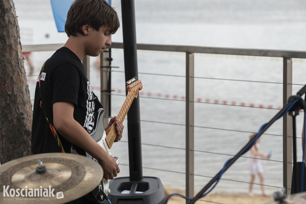 Noc Świętojańska i koncert na plaży w Nowym Dębcu