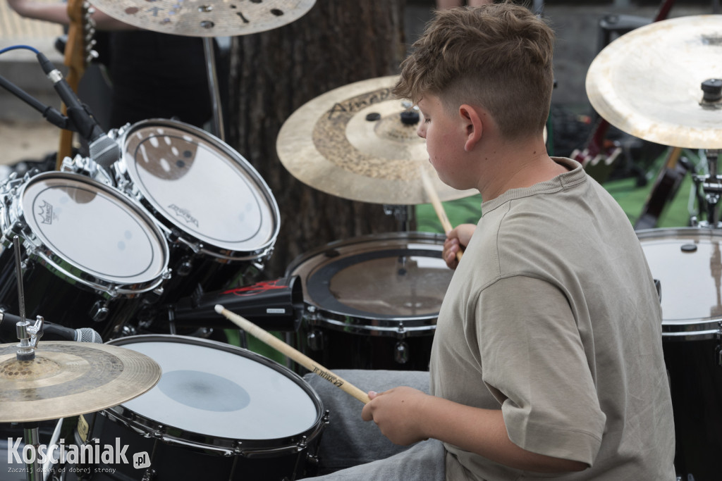 Noc Świętojańska i koncert na plaży w Nowym Dębcu