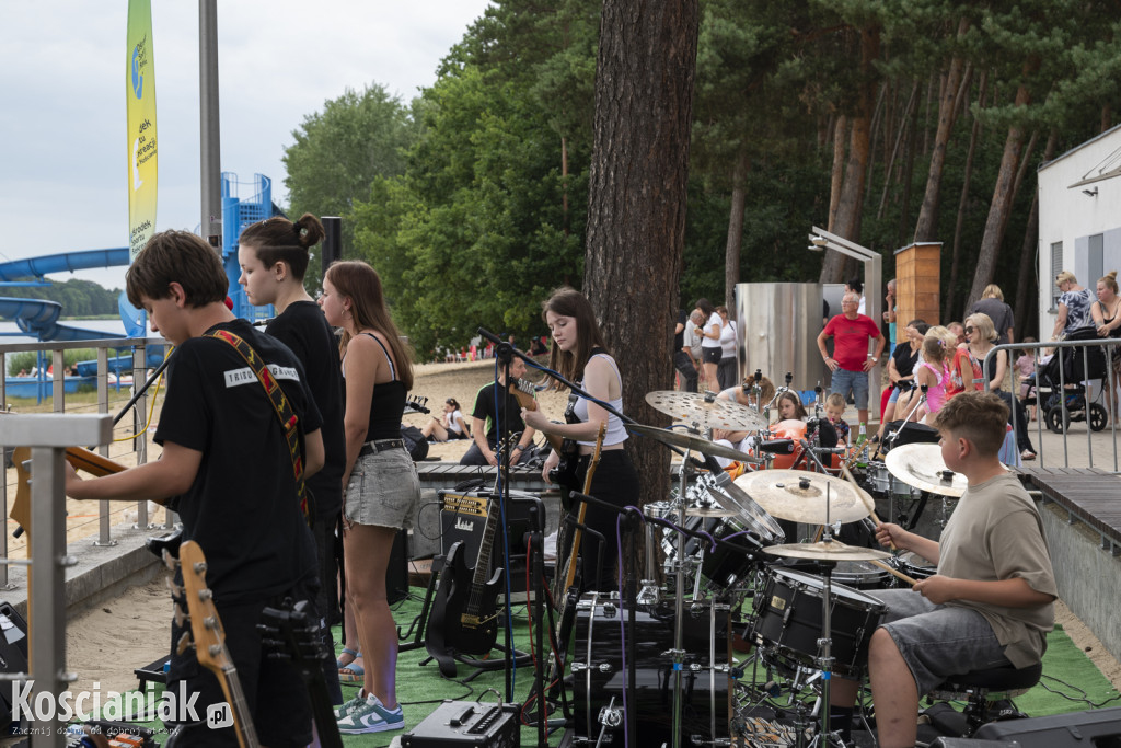 Noc Świętojańska i koncert na plaży w Nowym Dębcu