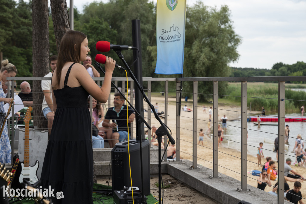 Noc Świętojańska i koncert na plaży w Nowym Dębcu