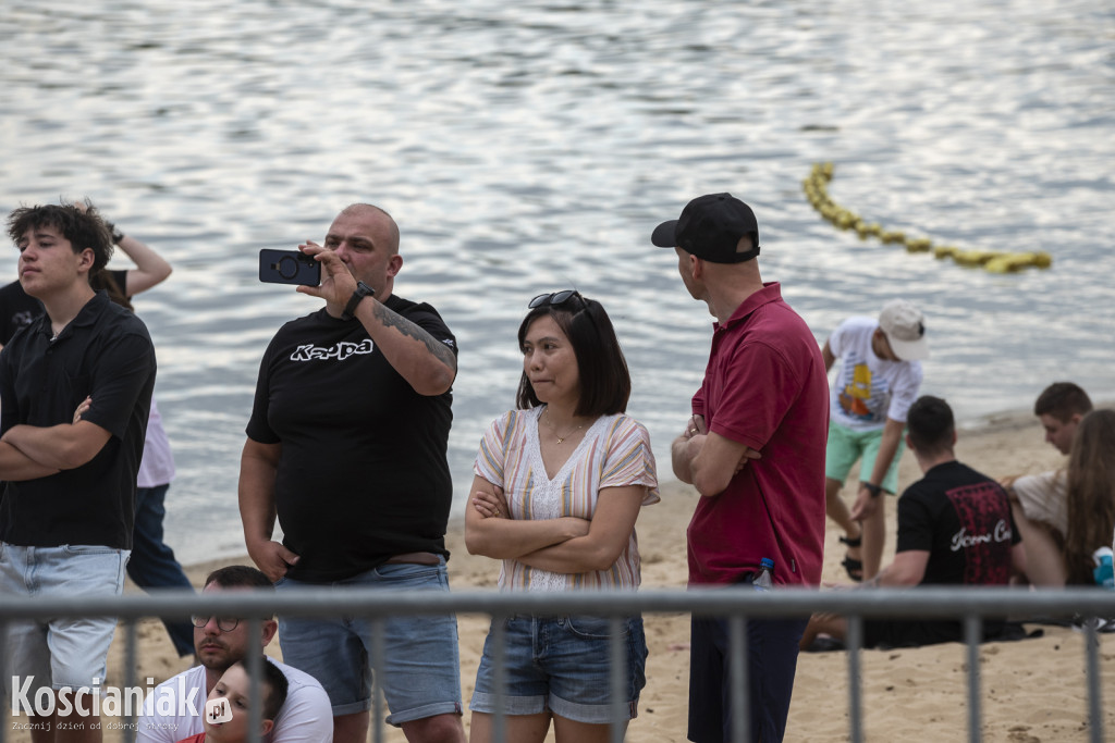 Noc Świętojańska i koncert na plaży w Nowym Dębcu