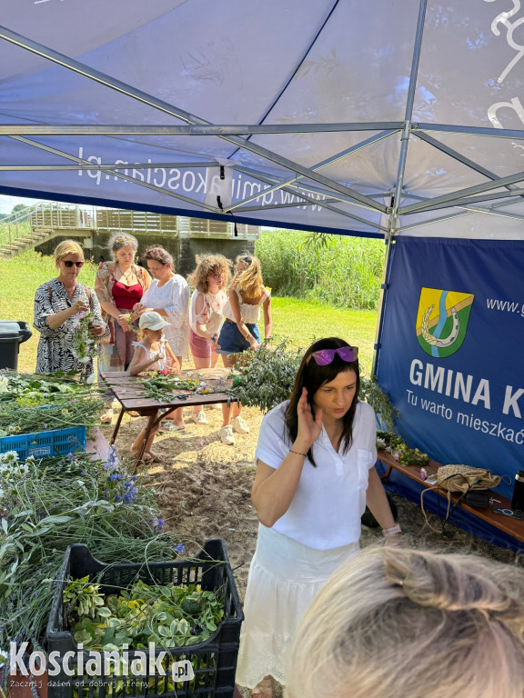 Noc Świętojańska i koncert na plaży w Nowym Dębcu