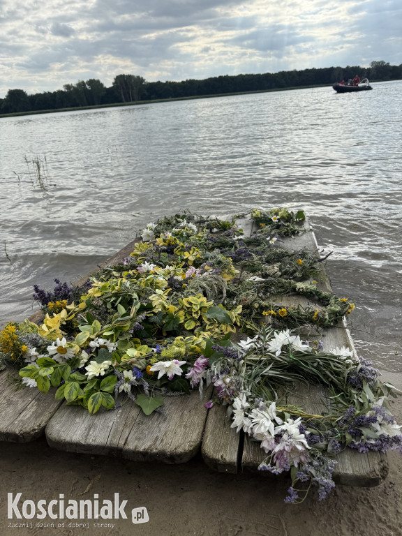 Noc Świętojańska i koncert na plaży w Nowym Dębcu