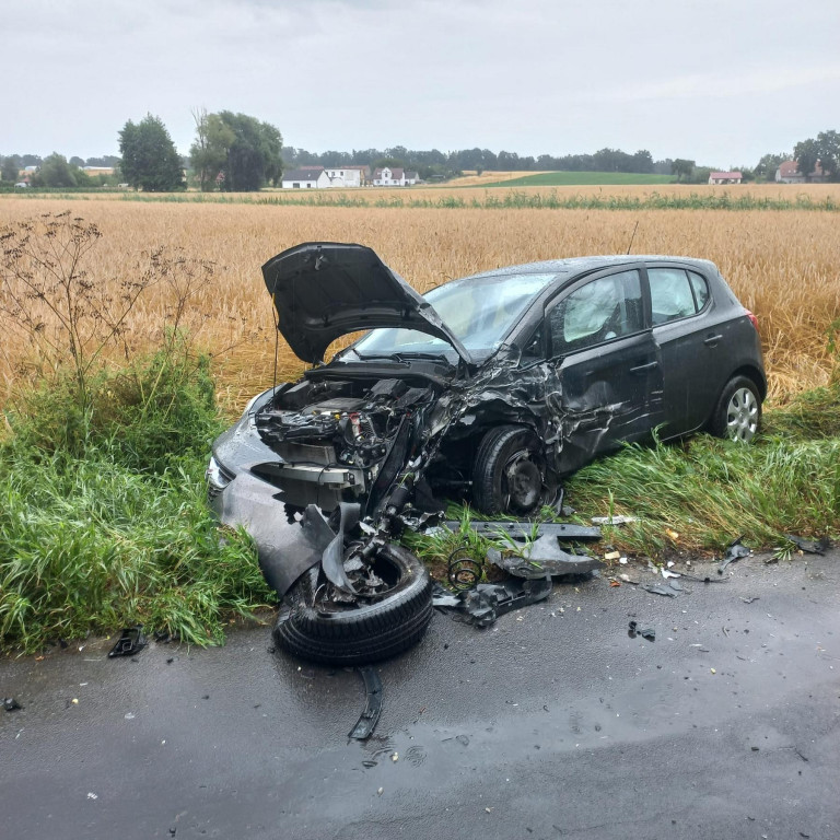 Zderzenie koło Zglińca. Za szybko jechał