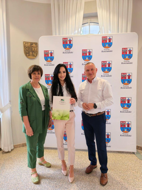 Dotacje dla kolejnych przedsiębiorców z powiatu