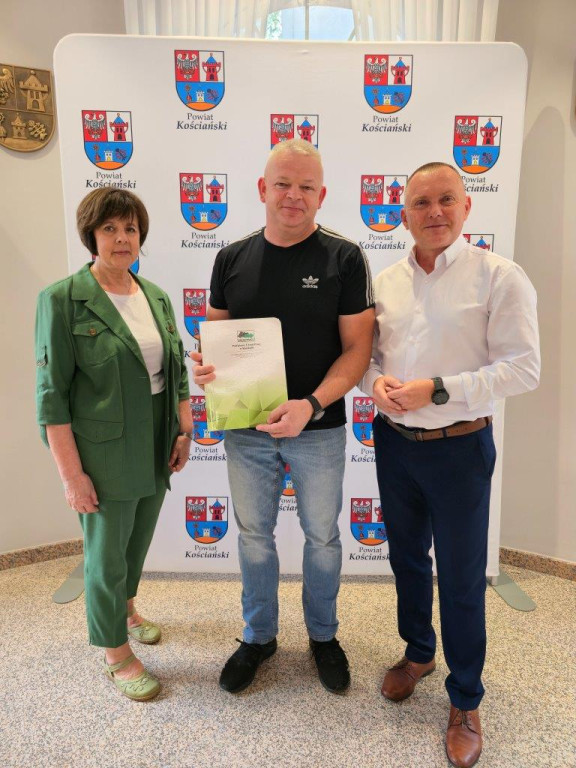 Dotacje dla kolejnych przedsiębiorców z powiatu