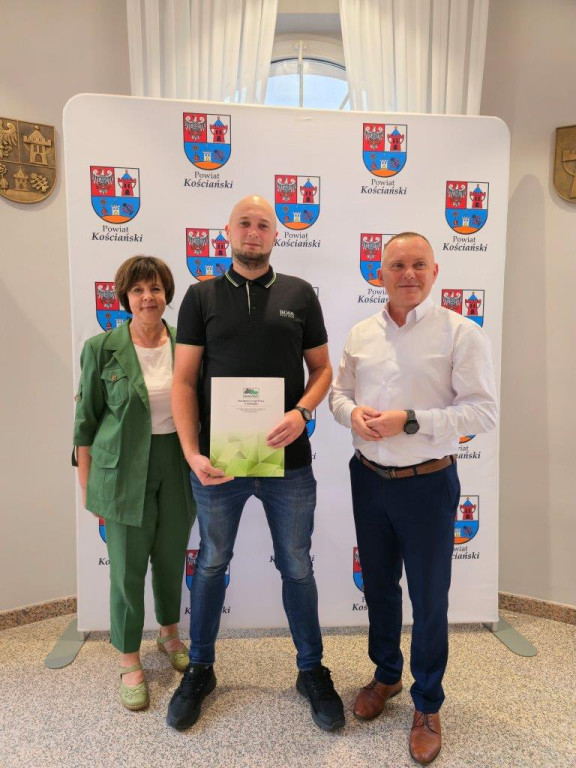Dotacje dla kolejnych przedsiębiorców z powiatu