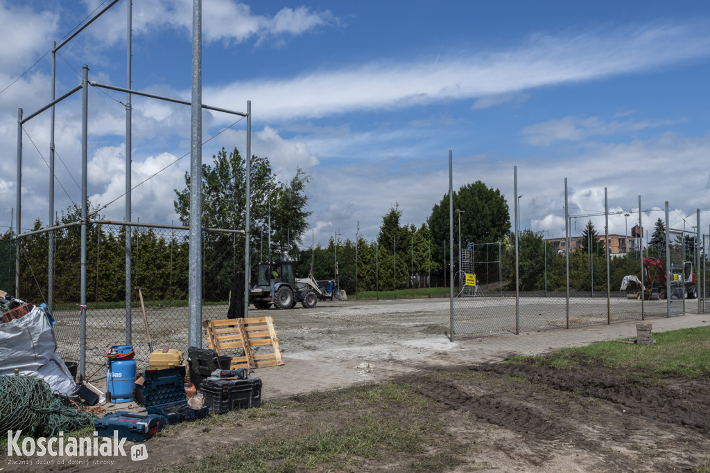 Trwa modernizacja Orlików przy Wyzwolenia